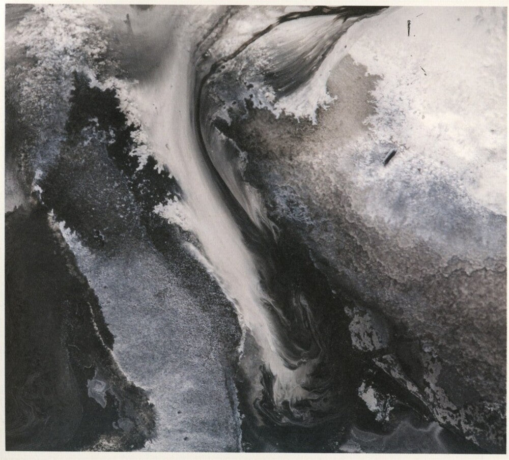 the album cover for Novo Amor / Ed Tullett - Heiress