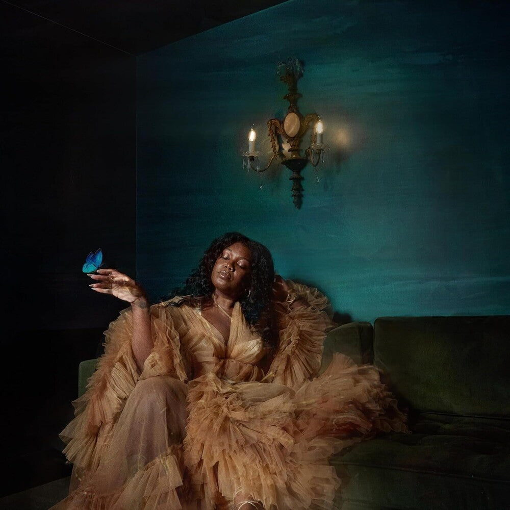 the album cover for Yazmin Lacey - Teal Dreams